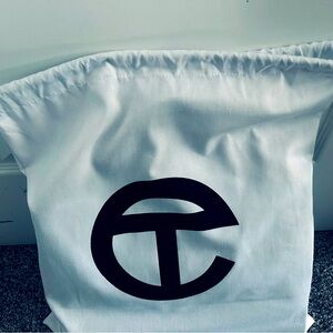 Telfar Bag for sale 
Unisex Shopping Bag is an Everyday bag